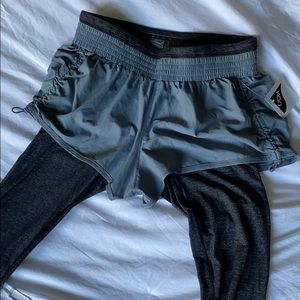 Athlete shorts with knee-length leggings